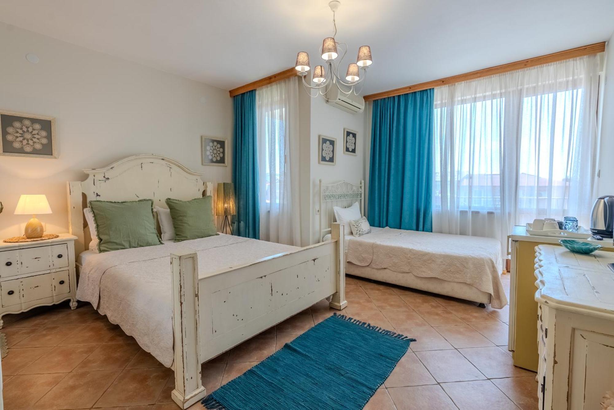 Kalina Guest Rooms Sozopol Bagian luar foto