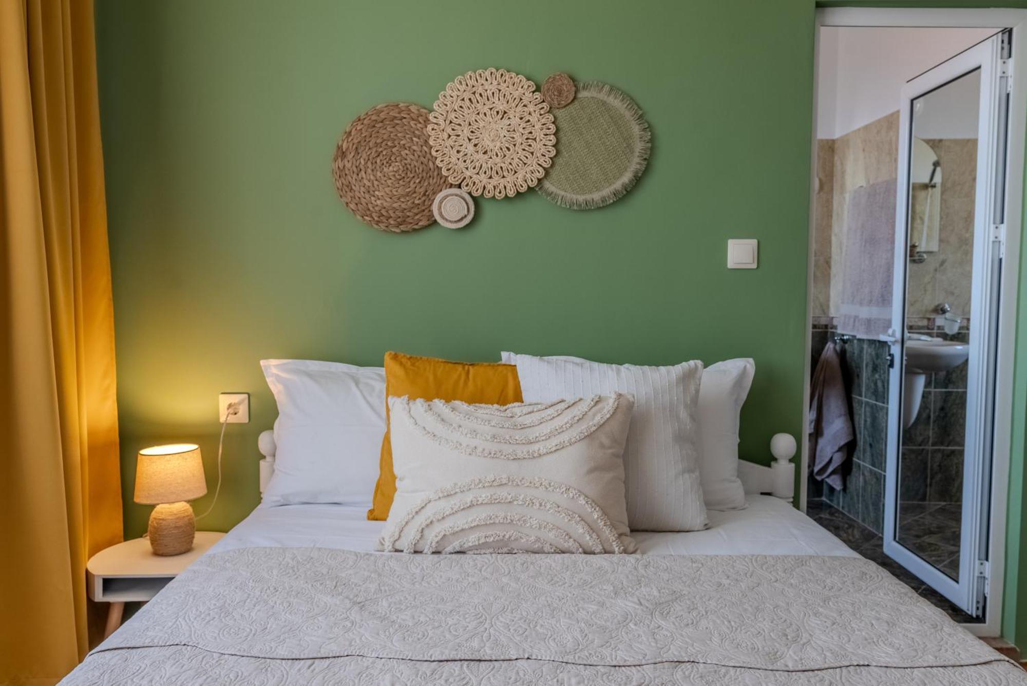 Kalina Guest Rooms Sozopol Bagian luar foto