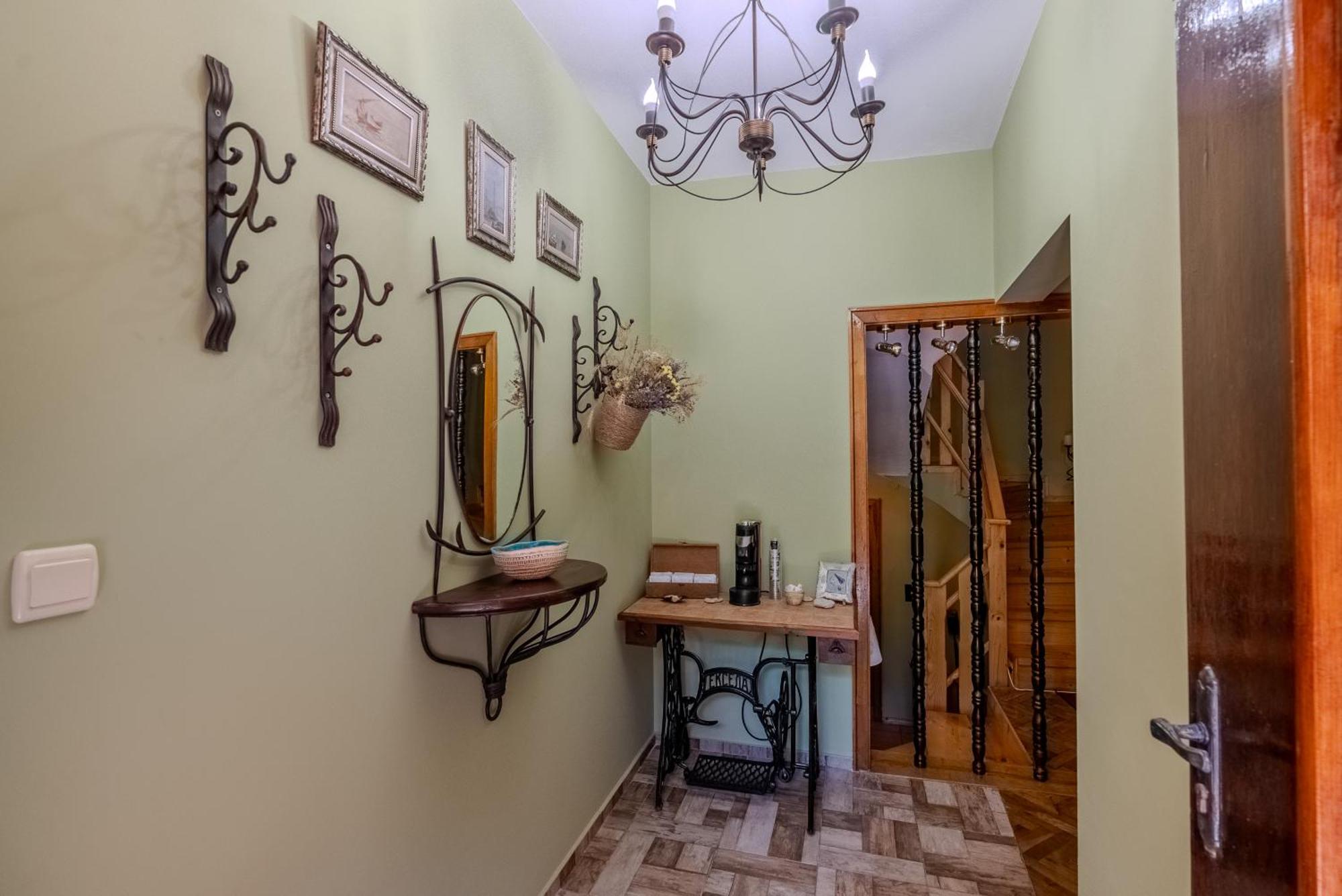 Kalina Guest Rooms Sozopol Bagian luar foto