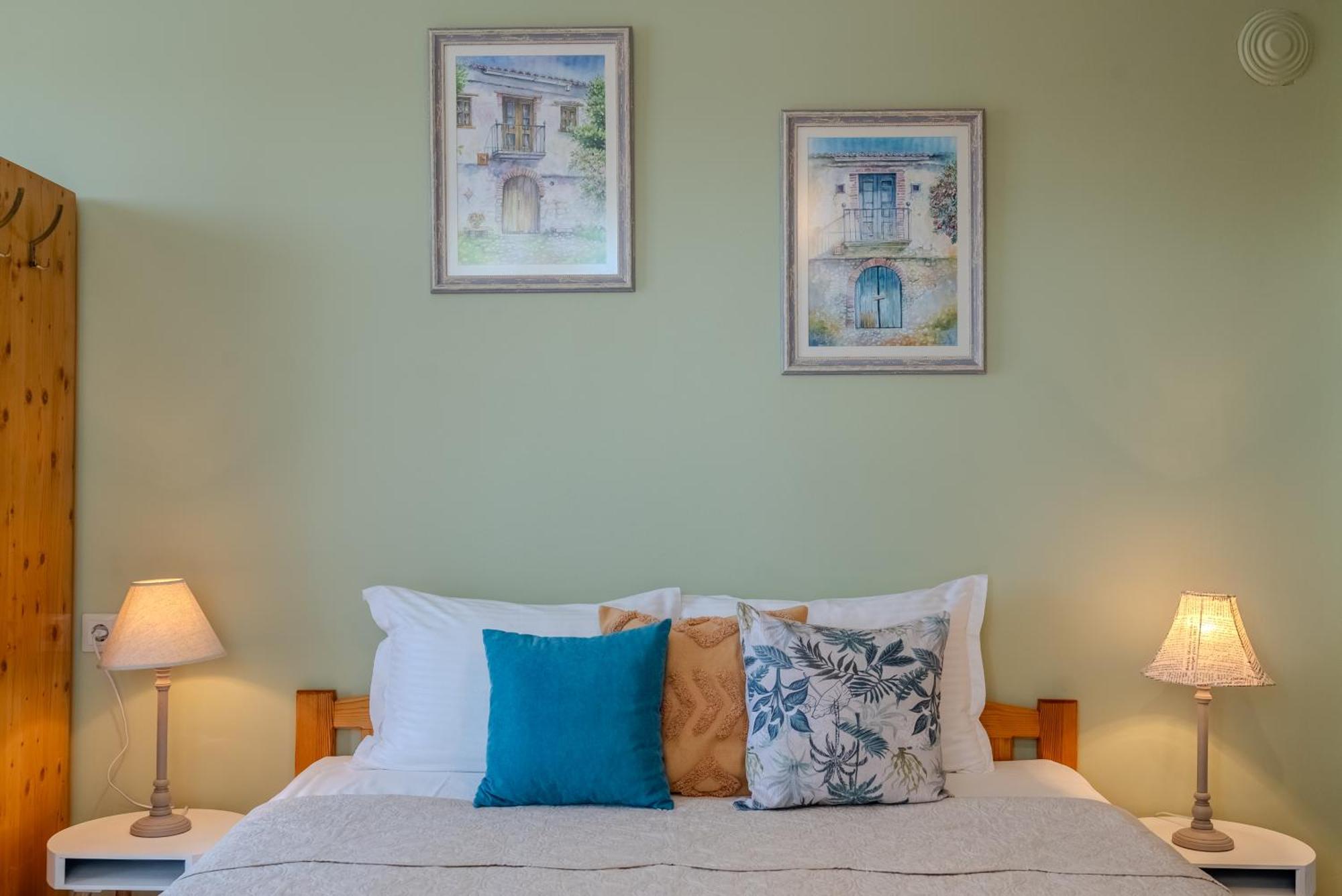 Kalina Guest Rooms Sozopol Bagian luar foto
