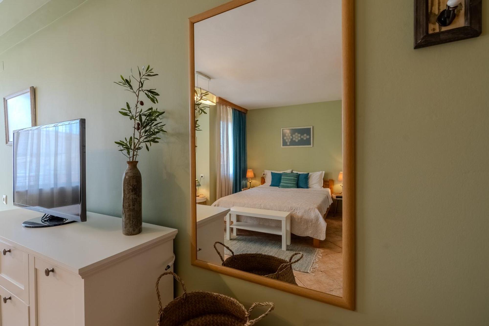 Kalina Guest Rooms Sozopol Bagian luar foto